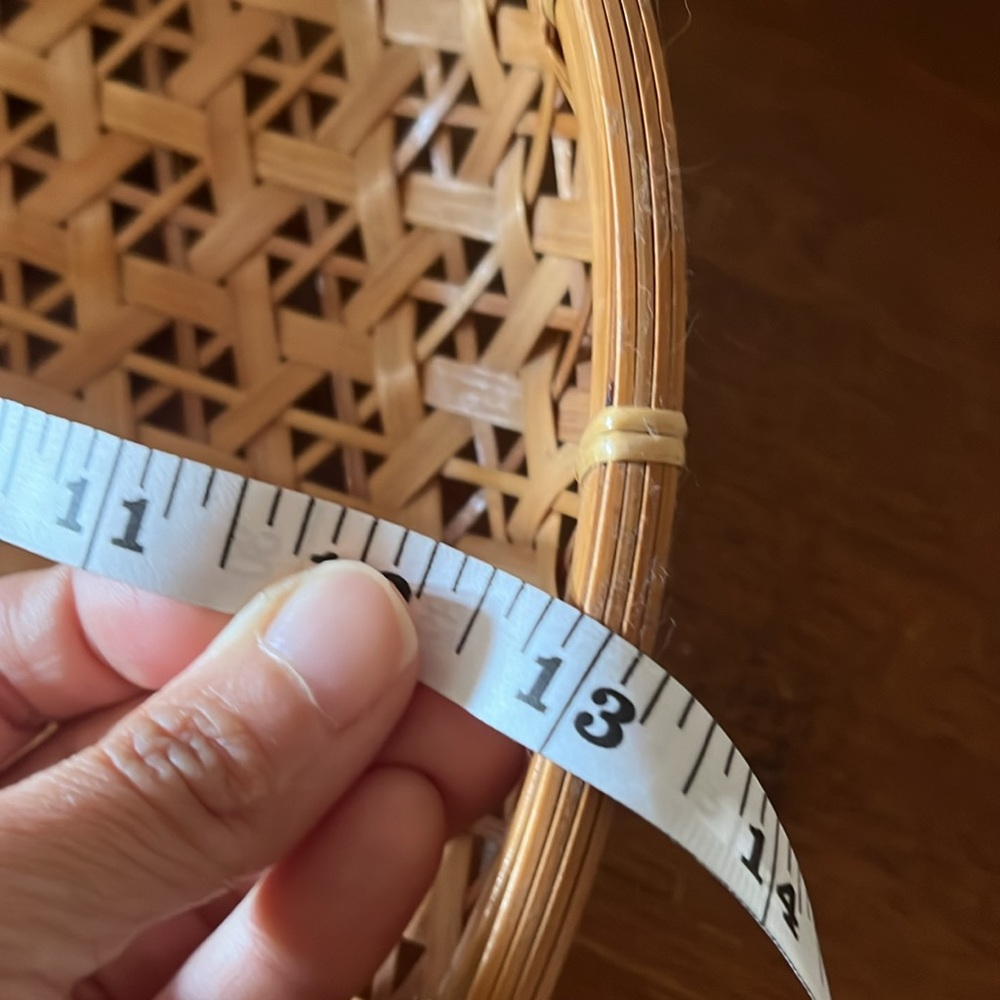 Beautiful basket - Picture 4 of 5